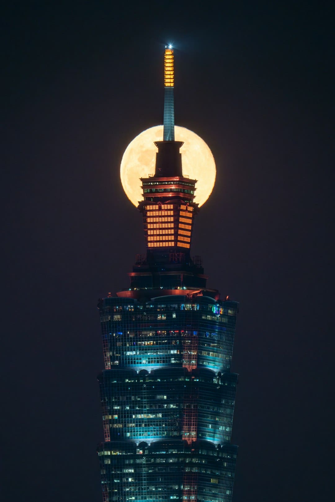 酒店打扑克什么梗